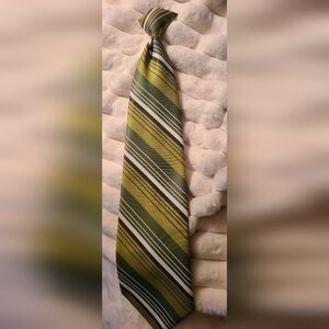 Vintage Men's Green Striped Tie - Classic Formal Accessory
